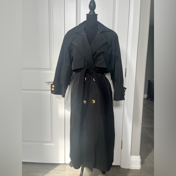 Vintage Black long trench coat with gold buttons size large - Picture 6 of 13